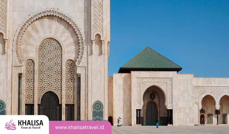 jangan-salah-pilih-begini-perbedaan-haji-furoda-vs-haji-reguler-yang-wajib-kamu-tahu-690c1ffa405ef